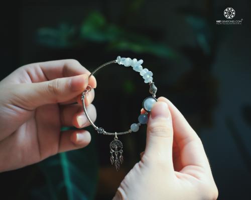 Vòng tay đá Hải Lam Ngọc phối charm Dream catcher