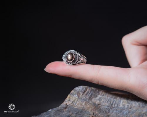 Nhẫn bạc đá Sapphire